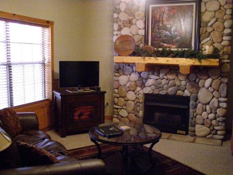 Cabins At Grand Mountain By Thousand Hills Resort Branson Room photo