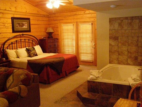 Cabins At Grand Mountain By Thousand Hills Resort Branson Exterior photo